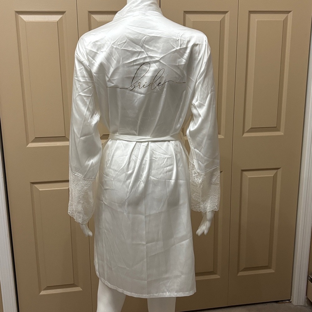White BRIDE robe